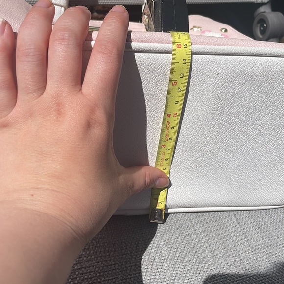 Unique Betsey Johnson Baby Pink Flower Purse - Picture 14 of 16